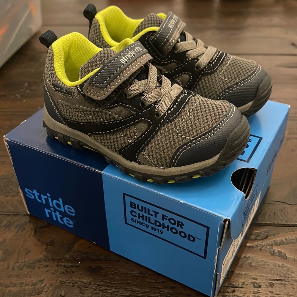 Stride Rite boy walker shoes